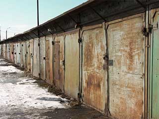 Garage in Winter | Garage Door Repair West Saint Paul, MN Garage in Winter | Garage Door Repair West Saint Paul, MN
